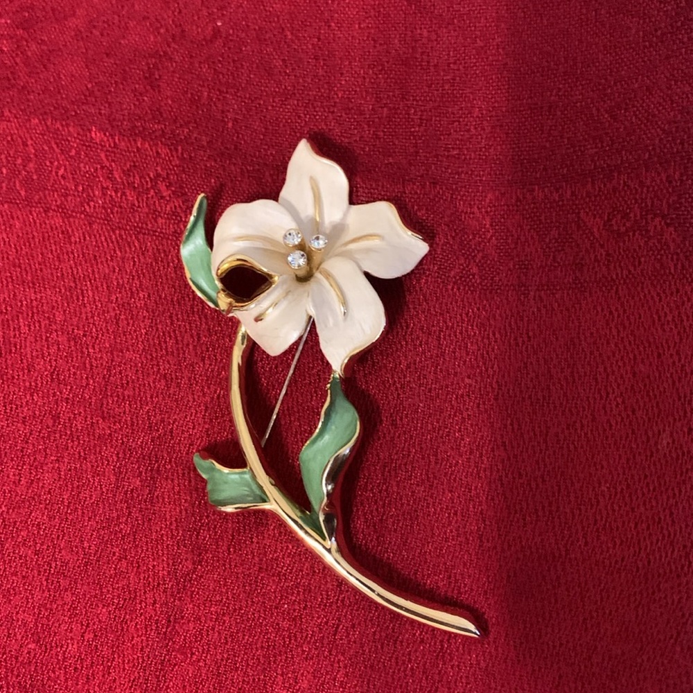 Vintage Flower Brooch